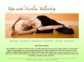 nicolineyoga.com