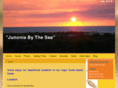 junoniabythesea.com
