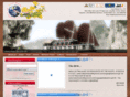 hanoisinhtravel.com