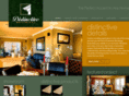 distinctivemouldings.com