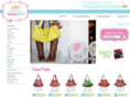 peaceloveandpurses.com
