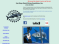 sdsharkdiving.com