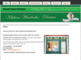 roundtowerkitchens.com