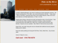 flatsontheriver.com