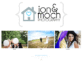 jonandmochphotography.com
