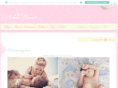 nicholeburnett.com