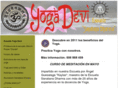 escuelayogadevi.com