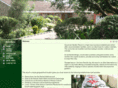 savannahgardenresort.com