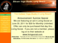 bikramyogalongbeach.com
