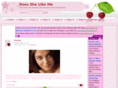 doesshelikemenow.com