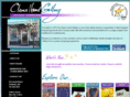 cleverhandgallery.com