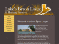 lakesbyronlodge.com