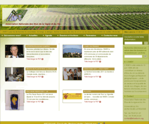 elusduvin.org: ANEV, Association Nationale des Elus de la Vigne et du Vin. Rapports, livre blanc, règlementation
ANEV, Viticulture et Urbanisme - Elus de la Vigne et du Vin - Défense des Vins de France - Vin et santé - Tourisme Viticole - Education au goût - Abus et Exces de Vin - La loi Evin - Oenovideo : défense de la culture du vin