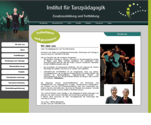 tanzimpulse-koeln.de: Wir über uns - TANZIMPULSE - Institut für Tanzpädagogik: Programm 2010 | Köln | Berufliche Fortbildung | Ausbildung Tanzpädagogin | Tanzpädagoge
Tanzimpulse bieten eine Berufs begleitende Zusatzqualifikation zur Tanzpädagogin / zum Tanzpädagogen an - eine Weiterbildung für LehrerInnen aller Schulformen, für ErzieherInnen, SozialpädagogInnen und alle, die als therapeutisch tätig sind, wie beispielsweise Logopäden, Physiotherapeuten, Tanztherapeuten oder Übungsleiter aus Vereinen, Referenten aus der Erwachsenenbildung, die Tanz in ihre Arbeit einbeziehen. Unser Ziel in der Grundstufenausbildung Tanzpädagogik ist es,  methodisch/didaktische Impulse am Beispiel verschiedener Tanzrichtungen, wie Kindertanz, Multikulturelle Tänze, Kreativer Tanz, Hip Hop, Afrikanischer Tanz, Jazztanz und Moderner Tanz zu vermitteln. Prinzipien der Choreographie sind ebenfalls Bestandteil der praxisorientierten Ausbildung. Nach  erfolgreichem Abschluss der Grundstufe wird ein Zertifikat erteilt, das zur Teilnahme an der Aufbaustufe berechtigt. Die Aufbaustufe dient der Vertiefung der eigenen Tanzqualität. Tanzmedizin und Tanztheorie stehen hier mit im Vordergrund. In einer Projektwoche wird jede Teilnehmerin, jeder Teilnehmer einmal als Tänzer und als Choreograf tätig. In einer Werkschau werden die Ergebnisse anschließend präsentiert.  Nach erfolgreichem Abschluss dieser Stufe, besteht die Möglichkeit zur Teilnahme an der Aufbaustufe mit Diplom als Hinführung in die freiberufliche Tätigkeit als Tanzpädagogin/Tanzpädagoge.  Hospitationen, Druchführung eines Workshops, Werbung, Flyergestaltung und Kalkulation sind hierbei Themen, sowie das Schreiben einer tanzwissenschaftlichen Diplomarbeit. Abschluss ist ein Kolloquium. Damit sich alle AbsolventInnen unserer Ausbildungsreihen regelmäßig weiterbilden können, bieten wir ein umfangreiches Fortbildungsprogramm, das offen ist für alle Interessierten, unabhängig von der Teilnahme an unseren Ausbildungen. Tagesworkshops zum Thema Kinderlieder in Bewegung, Tanz und Sprache, Musical, House Dancing, Literatur und Tanz, Tanztheater, Videotanz, Tanz und Medien, New Dance, Tanz für die Arbeit mit Senioren, Tango, Charleston. 